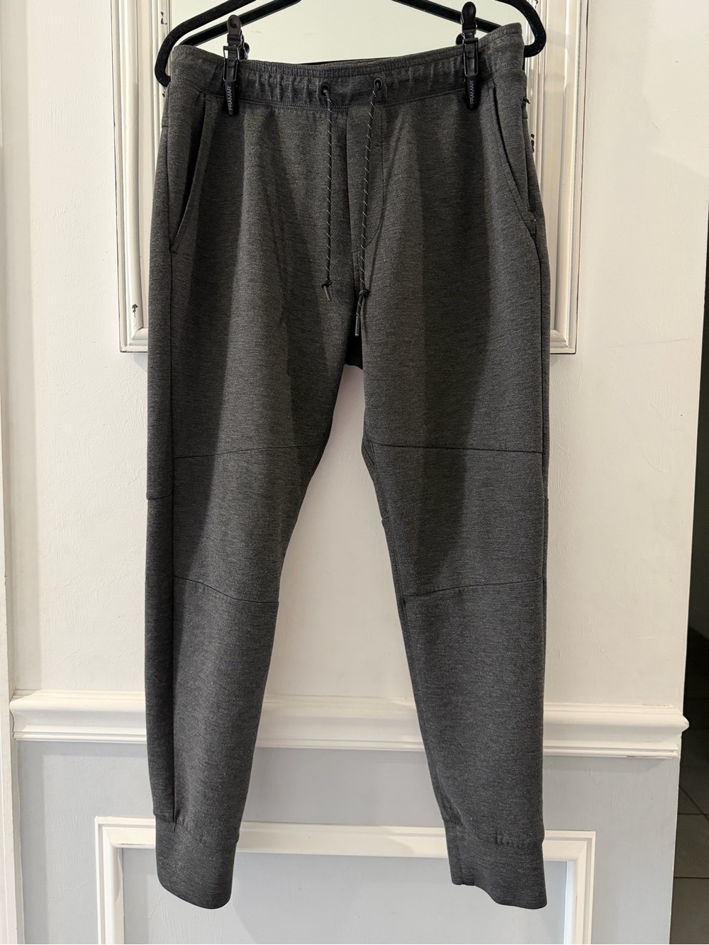 American Eagle Joggers